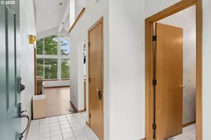 512 SE Alder Ct, Hillsboro, OR 97123 - Photo 5