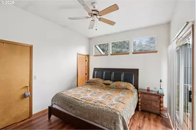 512 SE Alder Ct, Hillsboro, OR 97123 - Photo 17