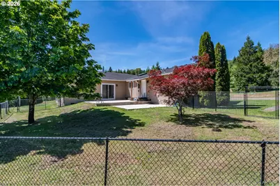 600 Becker Rd, Roseburg, OR 97471 - Photo 33
