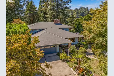 725 NW Mawrcrest Dr, Gresham, OR 97030 - Photo 3