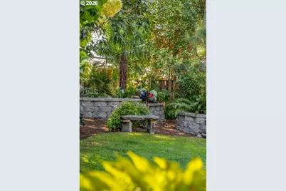 725 NW Mawrcrest Dr, Gresham, OR 97030 - Photo 43