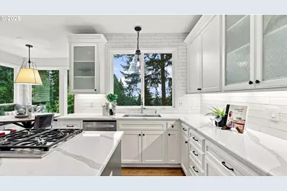 1373 Skye Pkwy, West Linn, OR 97068 - Photo 13