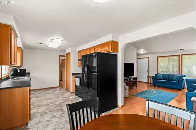 2484 Melrose Loop, Eugene, OR 97402 - Photo 11