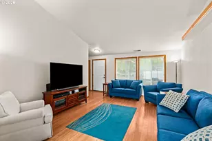 2484 Melrose Loop, Eugene, OR 97402 - Photo 5