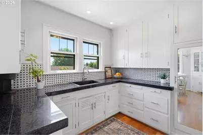 3033 NE Fremont St, Portland, OR 97212 - Photo 13