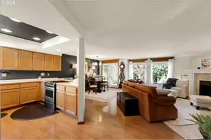 2776 Dayna Ln, Eugene, OR 97408 - Photo 13