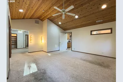 1108 6th St SE, Bandon, OR 97411 - Photo 23