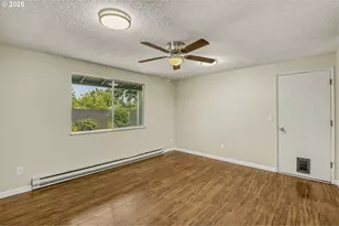 3819 SE 130th Ave, Portland, OR 97236 - Photo 5