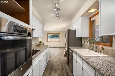 327 NE 169th Ave, Portland, OR 97230 - Photo 11