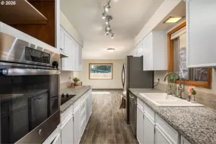 327 NE 169th Ave, Portland, OR 97230 - Photo 11