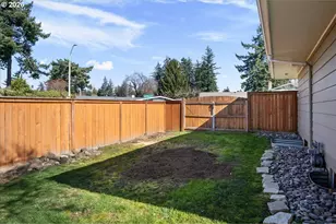 327 NE 169th Ave, Portland, OR 97230 - Photo 33