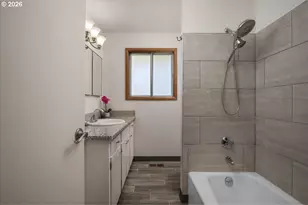 327 NE 169th Ave, Portland, OR 97230 - Photo 25