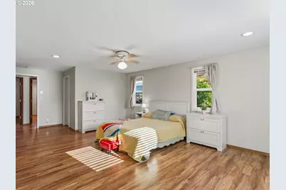 4554 Jan Ree Dr, Salem, OR 97305 - Photo 35