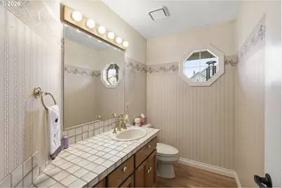 2745 NE Kelly Pl, Gresham, OR 97030 - Photo 9