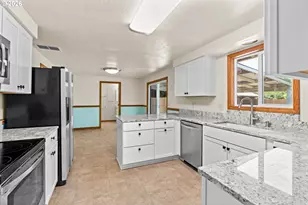 1716 Parnell Dr, Eugene, OR 97404 - Photo 11