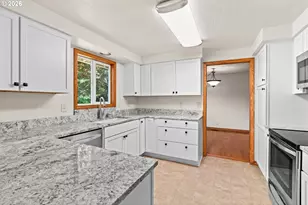 1716 Parnell Dr, Eugene, OR 97404 - Photo 15