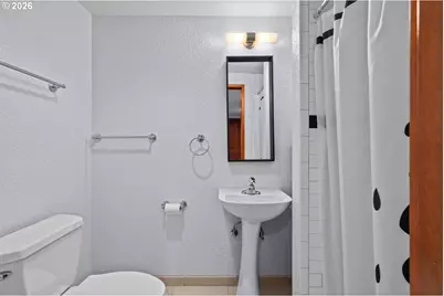 1515 S Radcliffe Ct, Portland, OR 97219 - Photo 29