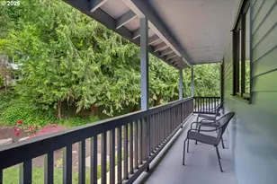 1515 S Radcliffe Ct, Portland, OR 97219 - Photo 17