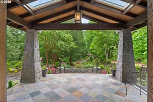 1515 S Radcliffe Ct, Portland, OR 97219 - Photo 3