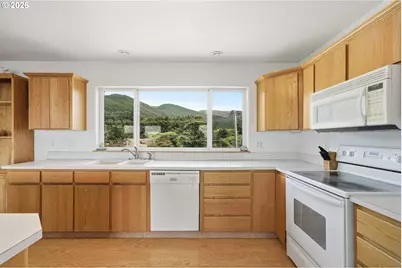 1841 N Miller St, Rockaway Beach, OR 97136 - Photo 17