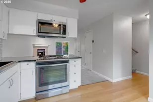 10900 SW 76th Pl, Portland, OR 97223 - Photo 13