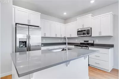 836 Misty Ln, Forest Grove, OR 97116 - Photo 3