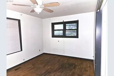 902 N Parkway Ave, Battle Ground, WA 98604 - Photo 11