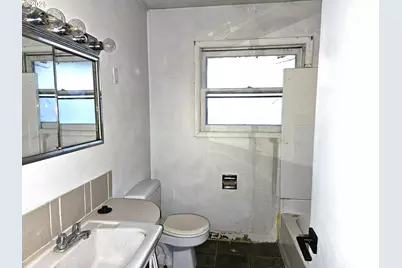 902 N Parkway Ave, Battle Ground, WA 98604 - Photo 9