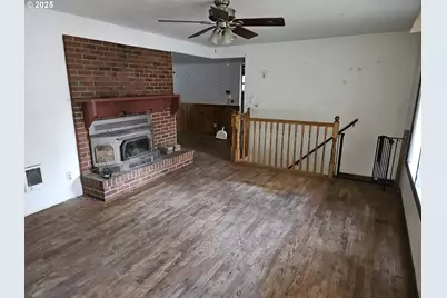 902 N Parkway Ave, Battle Ground, WA 98604 - Photo 5