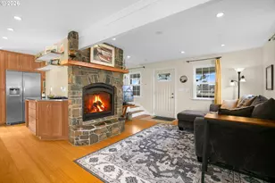 806 NE Mast Ave, Lincoln City, OR 97367 - Photo 11