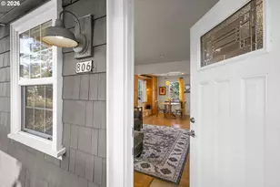 806 NE Mast Ave, Lincoln City, OR 97367 - Photo 9