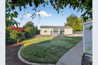 1085 Deer Run Ln, Woodburn, OR 97071 - Photo 25