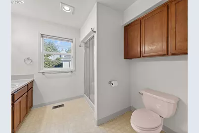 1085 Deer Run Ln, Woodburn, OR 97071 - Photo 21