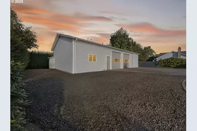 1085 Deer Run Ln, Woodburn, OR 97071 - Photo 39