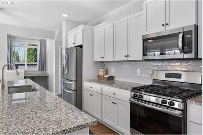 2032 Silverstone Dr, Forest Grove, OR 97116 - Photo 9