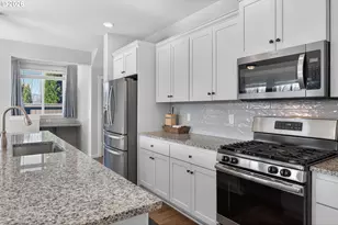 2032 Silverstone Dr, Forest Grove, OR 97116 - Photo 9