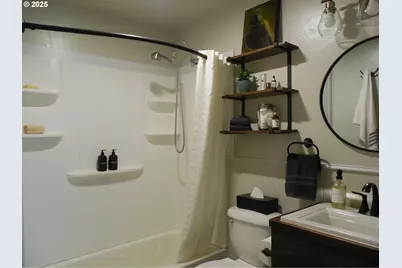 204 N Russell St, Joseph, OR 97846 - Photo 23