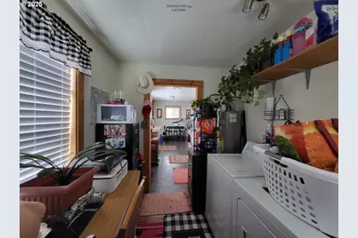 204 N Russell St, Joseph, OR 97846 - Photo 41