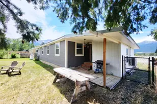 204 N Russell St, Joseph, OR 97846 - Photo 5