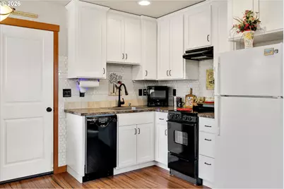 419 Sunset Ct, Amity, OR 97101 - Photo 29