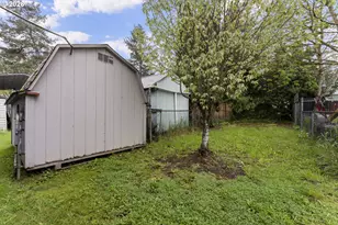 7611 SE Henderson St, Portland, OR 97206 - Photo 19