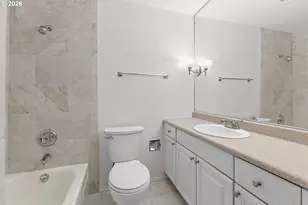40 Cervantes Cir, Lake Oswego, OR 97035 - Photo 21