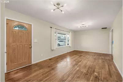 915 E Marquam St, Mount Angel, OR 97362 - Photo 3