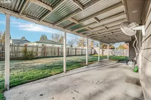 915 E Marquam St, Mount Angel, OR 97362 - Photo 25