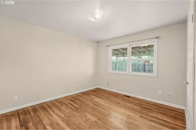 915 E Marquam St, Mount Angel, OR 97362 - Photo 13