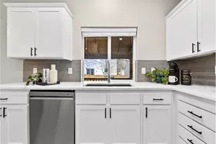 19446 PrairieView Terrace, Oregon City, OR 97045 - Photo 17