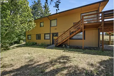 510 E 4th St, Coquille, OR 97423 - Photo 5