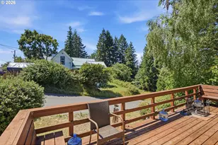 510 E 4th St, Coquille, OR 97423 - Photo 31
