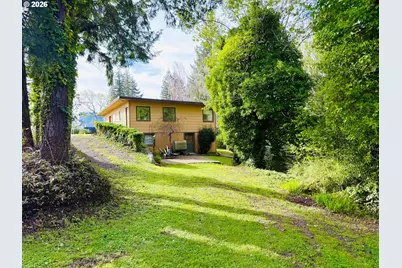 510 E 4th St, Coquille, OR 97423 - Photo 1