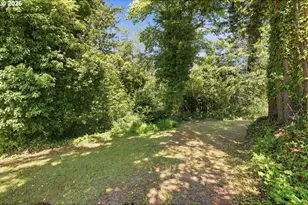 510 E 4th St, Coquille, OR 97423 - Photo 33